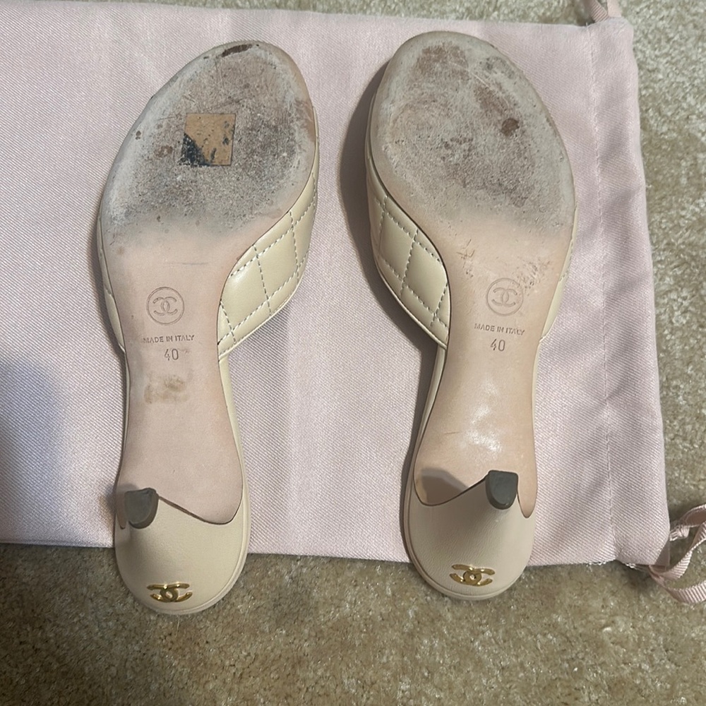 Classic quilted chanel heels nude gold logo cc - Picture 5 of 12
